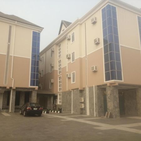 Grand Venice Transit Apartments Lagos Exterior photo