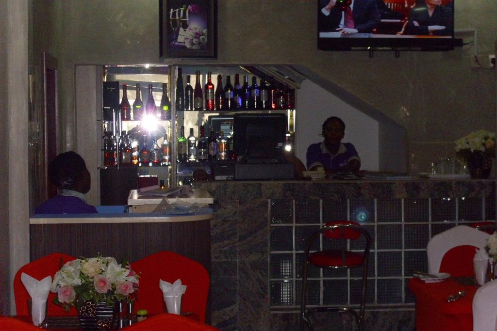 Grand Venice Transit Apartments Lagos Exterior photo