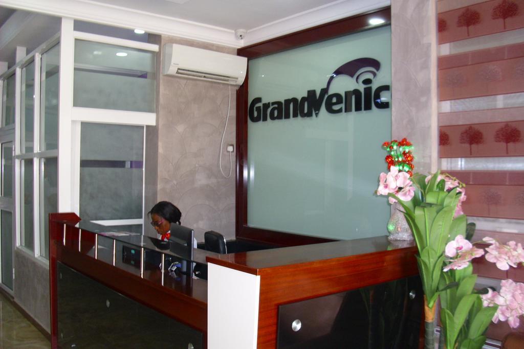 Grand Venice Transit Apartments Lagos Exterior photo