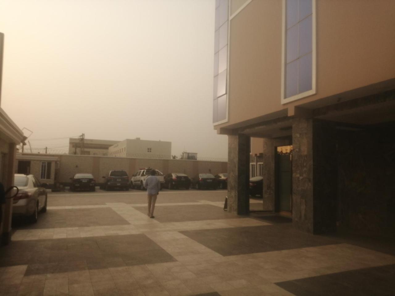 Grand Venice Transit Apartments Lagos Exterior photo