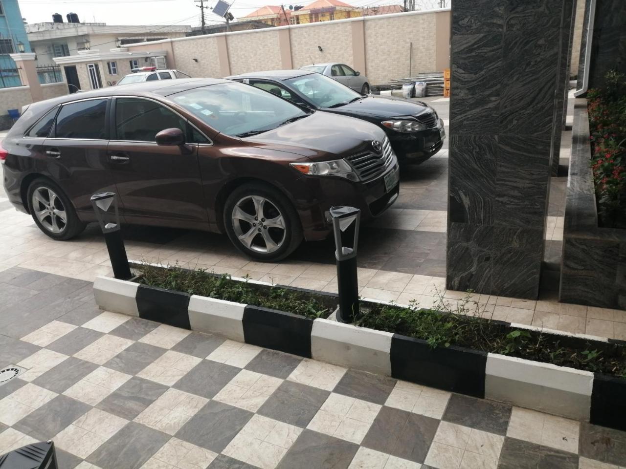 Grand Venice Transit Apartments Lagos Exterior photo