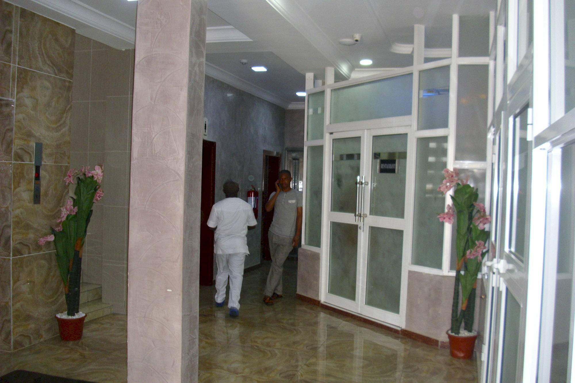Grand Venice Transit Apartments Lagos Exterior photo